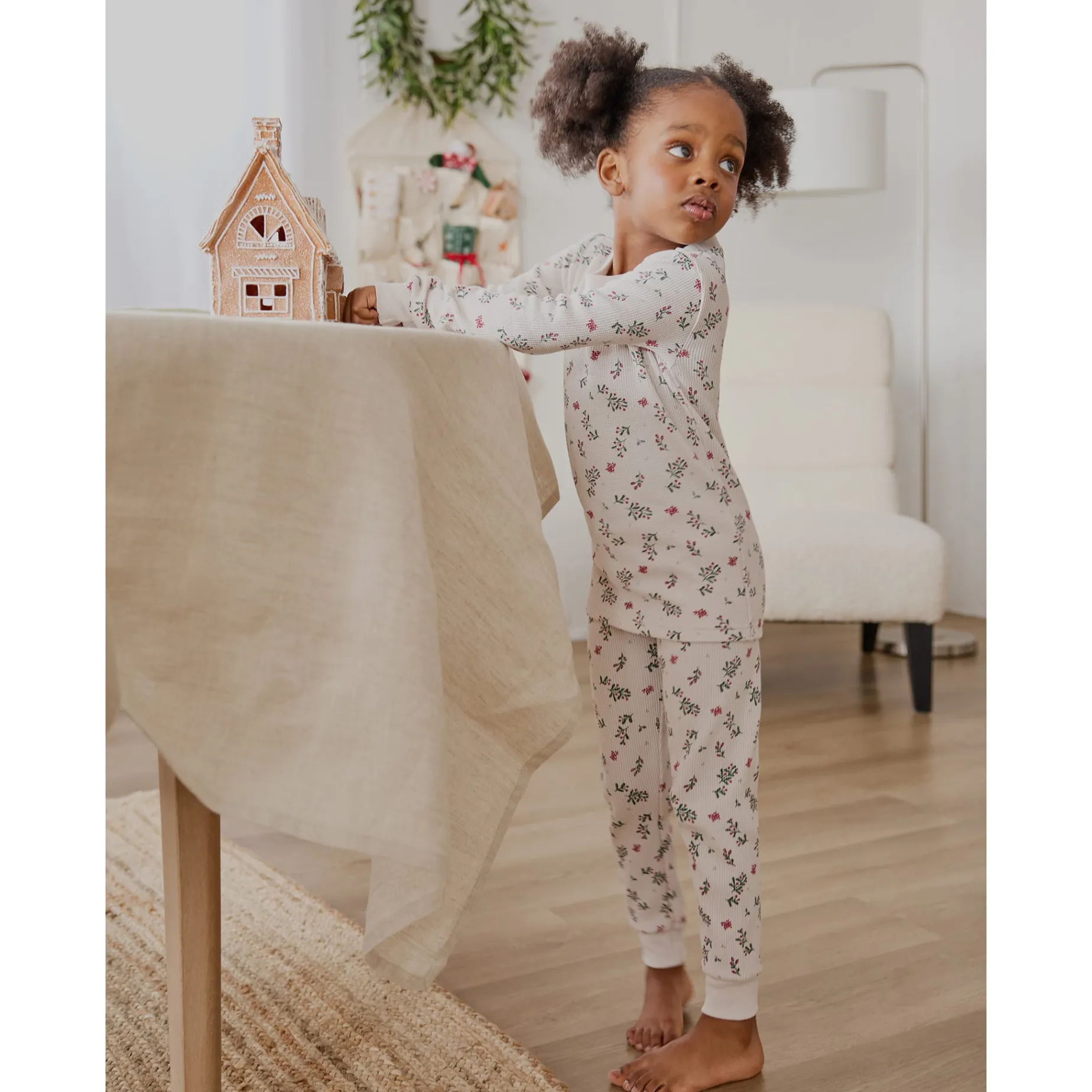 Thermal Mistletoe Pajamas 2-7